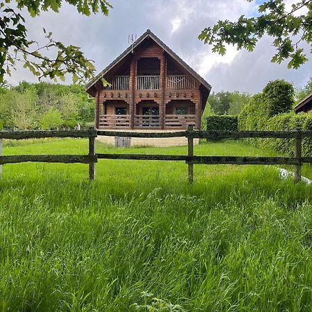 Au Bord Du Lac III Villa Montigny-en-Morvan Exterior foto